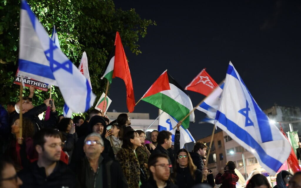 שקר של רמאים קטנים