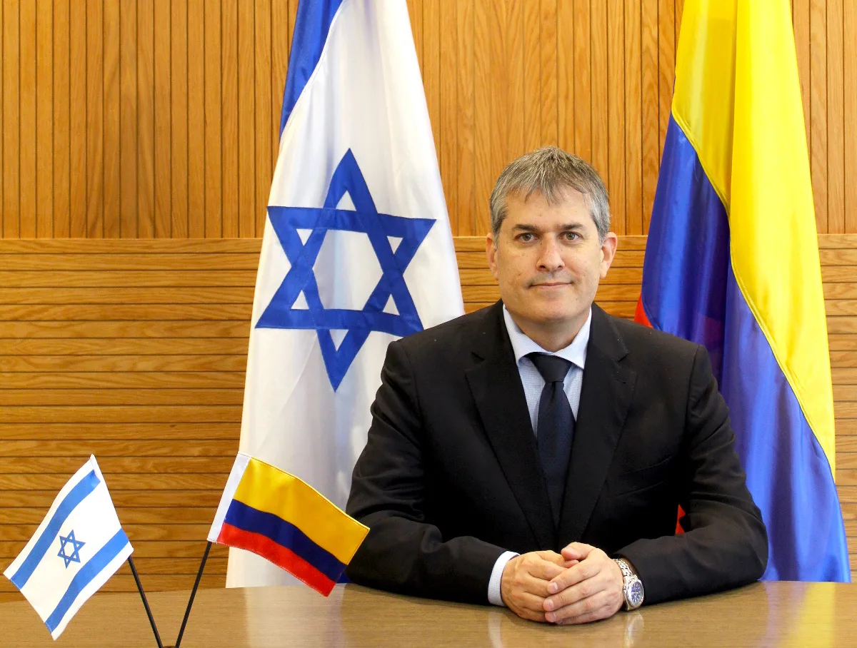 На самом деле Колумбия выслала израильского посла